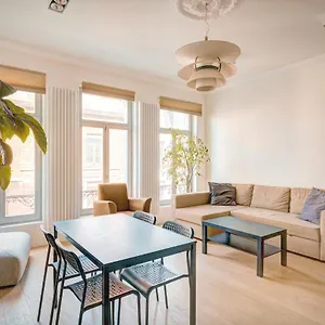  Appartement The Greenplace Lodge. In Heart Of Antwerp.